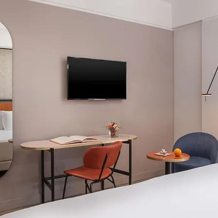 Otel Nh Centro Katanya