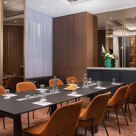 Nh Centro Hotel Katania