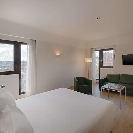 Nh Centro Otel 4*