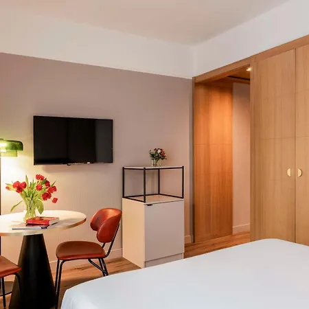 Hotel Nh Centro 4*