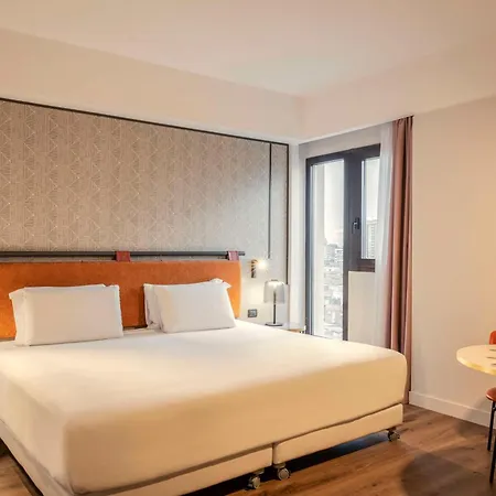 Nh Centro Hotel 4*