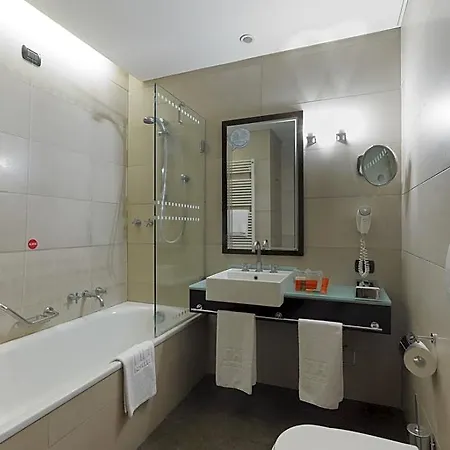 Hotel Nh Centro