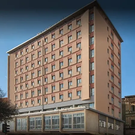 Nh Centro Hotel 4*