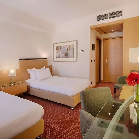Hotel Nh Centro 4*