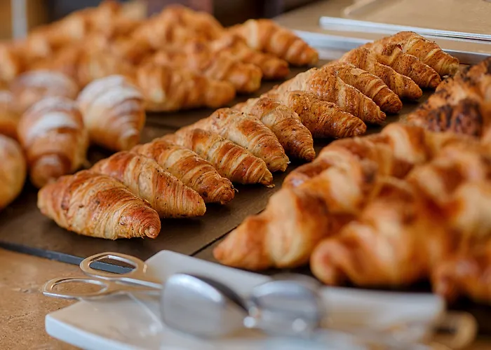 Nh Centro Otel Katanya