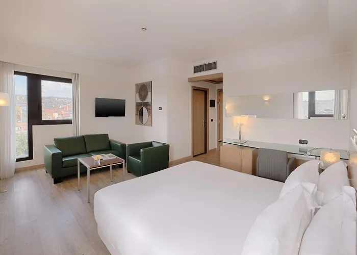 Nh Centro Otel Katanya